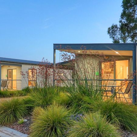 Yarrawonga Riverlands Tourist Park エクステリア 写真