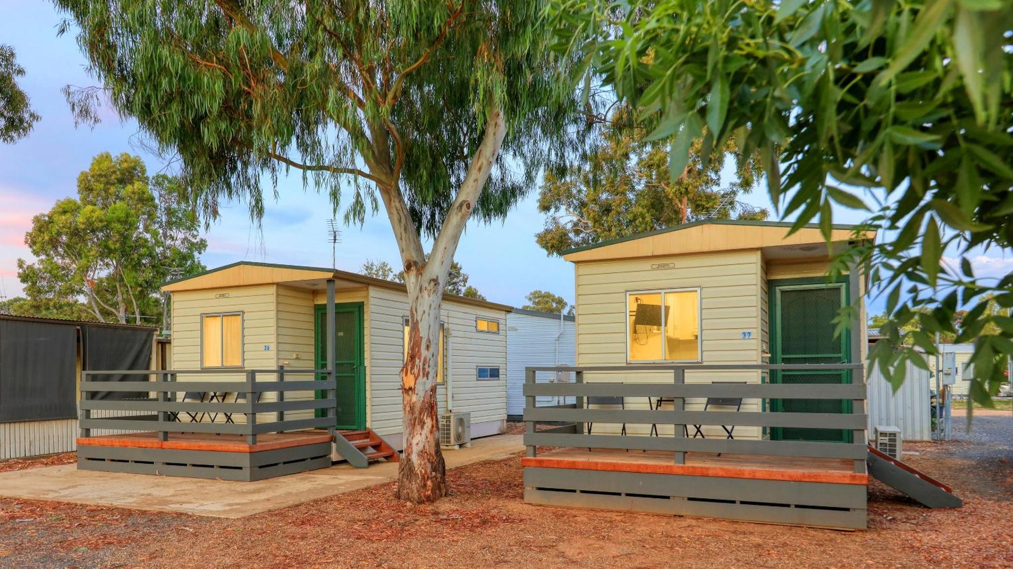 Yarrawonga Riverlands Tourist Park エクステリア 写真